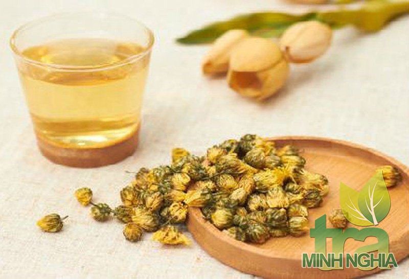 Cách pha trà hoa cúc cỏ ngọt