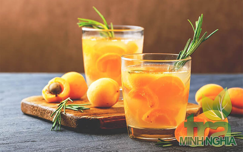 Công thức làm cocktail quả mơ hương thảo đá lạnh
