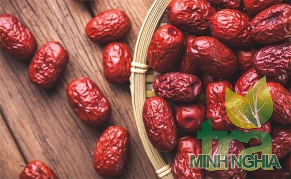 Táo đỏ có công dụng gì? Cần lưu ý gì và khi nào nên sử dụng táo đỏ?