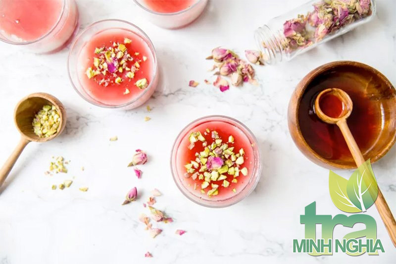 Công thức làm Pudding sữa nước hoa hồng Malabi