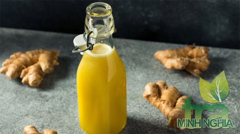 Cách tạo cho ly cocktail của bạn vị cay với si-rô gừng đơn giản