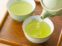 Lý do trà xanh chứa cafein nhưng không nhiều bằng cà phê