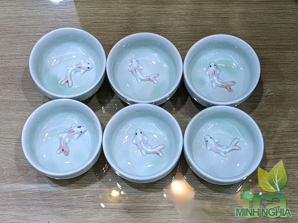 hình ảnh 6 chén uống trà trong bộ ấm chén cá men ngọc