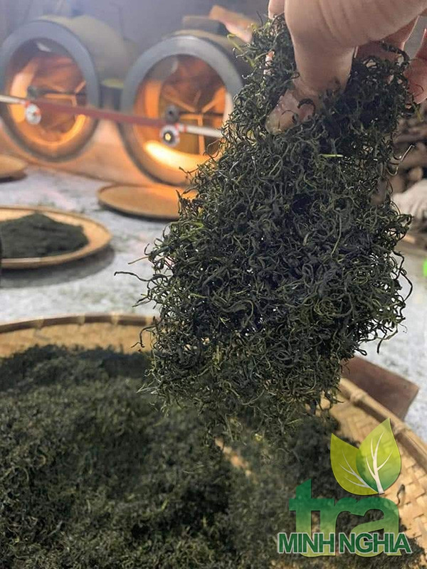 sao chè bằng máy dùng nhiệt bằng củi