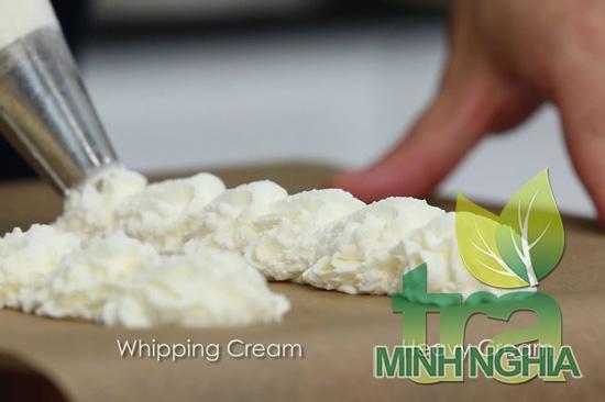 Nhận biết 2 loại Wipping Cream và Heavy Cream
