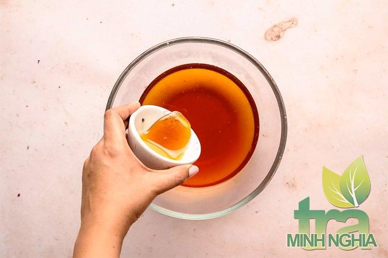 Bước 4 hướng dẫn pha chế nước trà đá hoa hồng