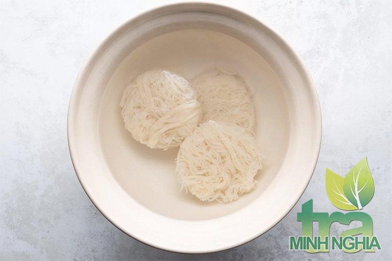 hướng dẫn làm món bún Laksa bước 8