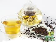 Nước pha với nụ vối có màu vàng đậm